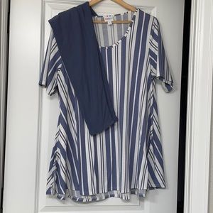 Blue and white Perfect T with TC leggings